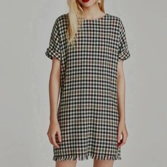 Zara Dresses & Skirts - ZARA Trafaluc Collection Houndstooth Mini Dress Fringe Hem